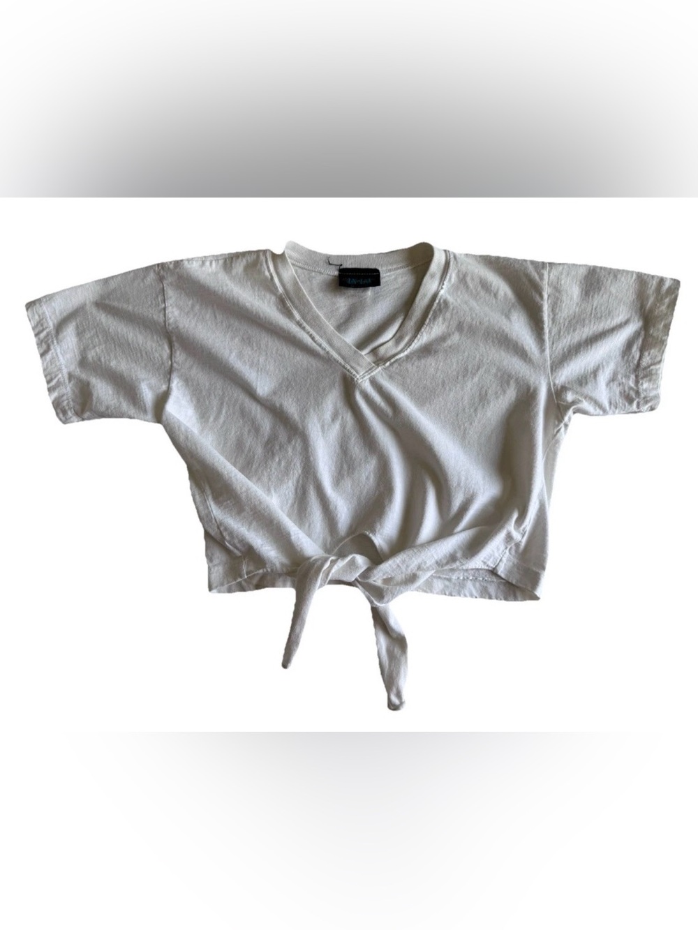 Vintage 90s Women’s Cream V-Neck Tie-Front Top Cropped Top M